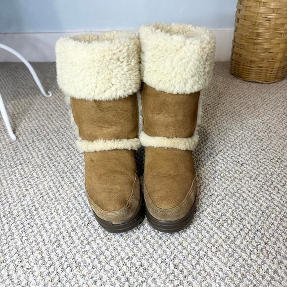 UGG Australia vintage y2k Sundance II Genuine Shearling Lined Boot - Picture 2 of 8